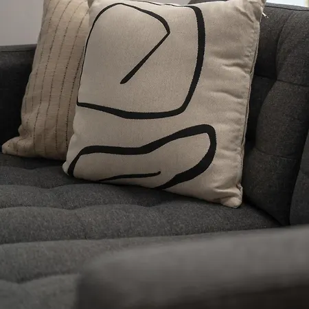 Black And Brown With Free Parking And Furnished Balcony In By Renters